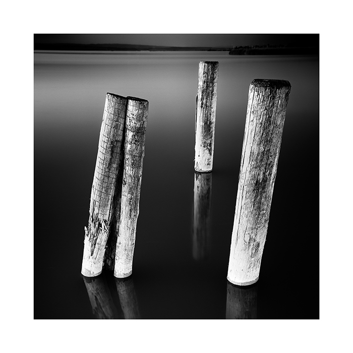 Print Four wooden bollards | Austria
Kat. No. D603 / 2017